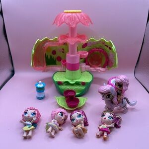 Hatchimals Secret Scene Egg Motorized Playset Pixie Riders Works! Spin Master